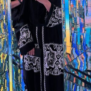 Elegant Black and White Embroidered abaya